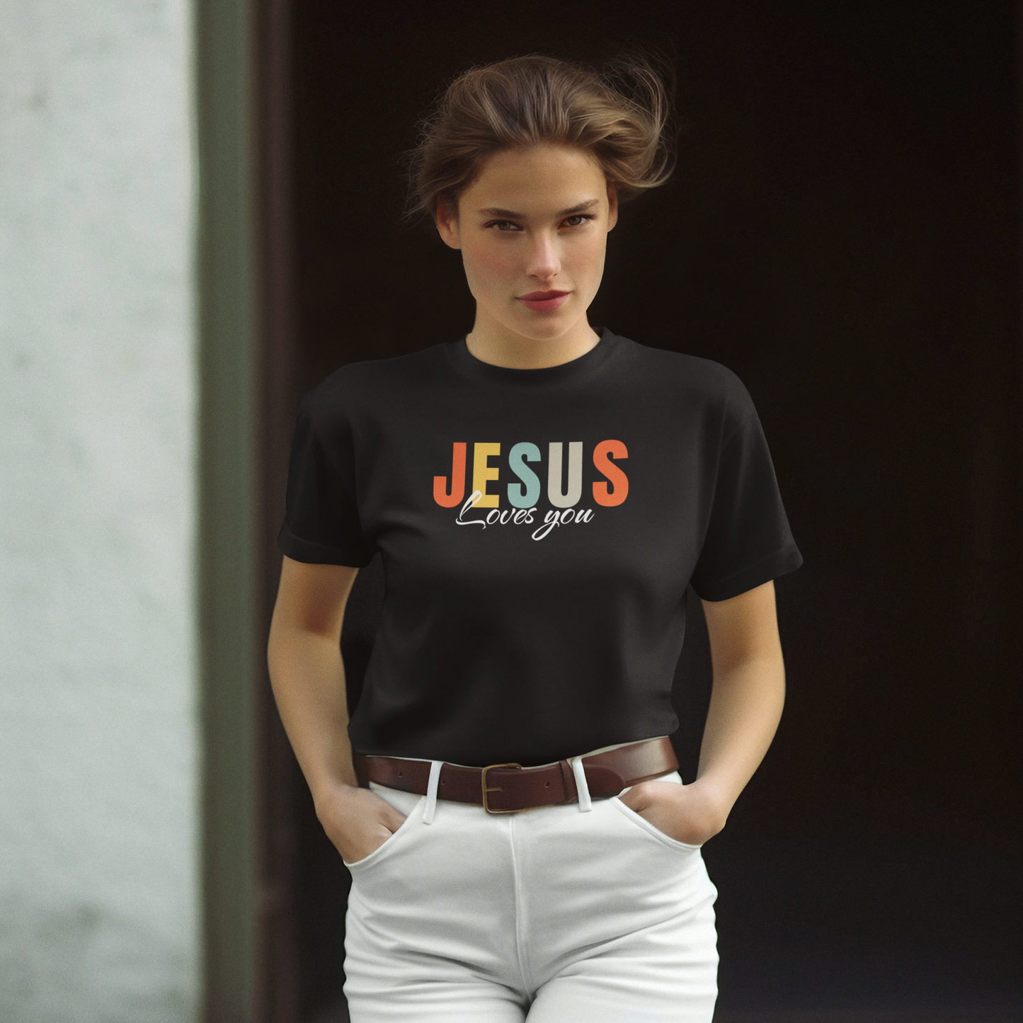 T-shirt unisexe en coton "JESUS LOVES YOU"